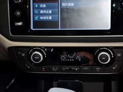 2014款 3.6L 龙腾典藏版 5座