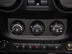 2014款 3.6L 龙腾典藏版 5座