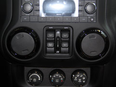 2014款 3.6L 龙腾典藏版 5座
