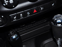 2014款 3.6L 龙腾典藏版 5座