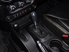 2014款 3.6L 龙腾典藏版 5座