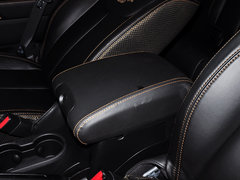 2014款 3.6L 龙腾典藏版 5座