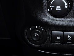 2014款 3.6L 龙腾典藏版 5座