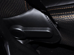 2014款 3.6L 龙腾典藏版 5座