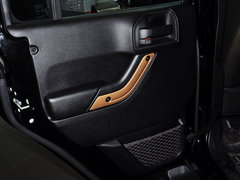 2014款 3.6L 龙腾典藏版 5座