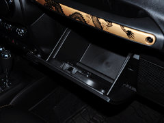 2014款 3.6L 龙腾典藏版 5座