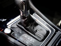 2014款 R 2.0 DSG 敞篷版