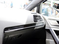 2014款 R 2.0 DSG 敞篷版