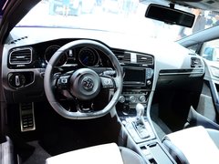 2014款 R 2.0 DSG 敞篷版