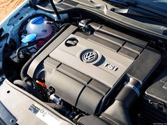 2014款 R 2.0 DSG 敞篷版