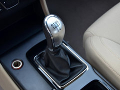2013款 1.6L 手动 豪华型