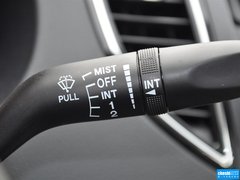 2013款 1.6L 自动 豪华型