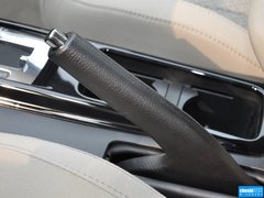 2013款 1.6L 自动 豪华型