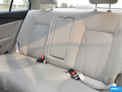 2013款 1.6L 自动 豪华型