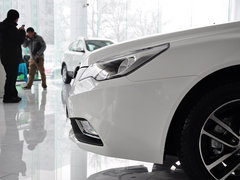 2013款 1.8L 自动 尊贵型