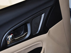 2013款 1.8L 自动 尊贵型