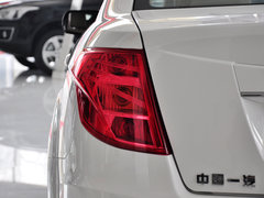 2013款 1.8L 自动 尊贵型