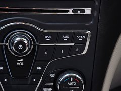 2013款 1.8L 自动 尊贵型