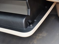2013款 1.8L 自动 尊贵型