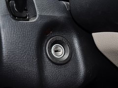 2013款 1.8L 自动 尊贵型