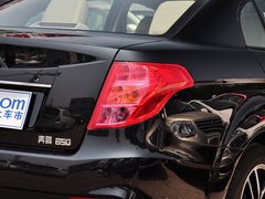 2013款 1.8L 自动 尊贵型