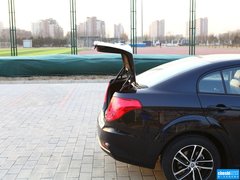 2013款 1.8L 自动 尊贵型