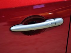 2015款 2.0L 两驱标准版