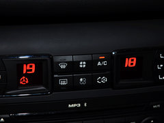 2013款 2.0L 自动 悦享版