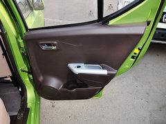 2013款 1.0L 手动 舒适型