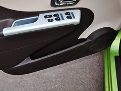 2013款 1.0L 手动 舒适型