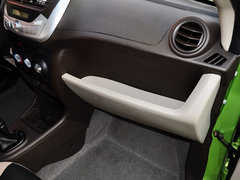 2013款 1.0L 手动 舒适型