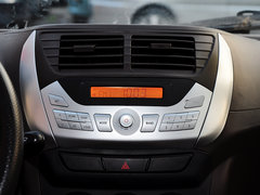 2013款 1.0L 手动 舒适型