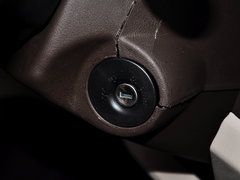 2013款 1.0L 手动 舒适型