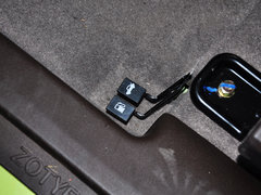 2013款 1.0L 手动 舒适型