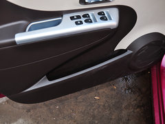 2013款 1.0L 手动 精英型
