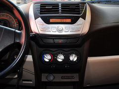 2013款 1.0L 手动 精英型