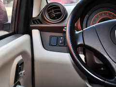 2013款 1.0L 手动 精英型