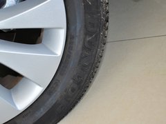 2013款 2.4L 自动 两驱豪华版 5座