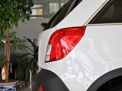 2013款 2.4L 自动 两驱豪华版 5座