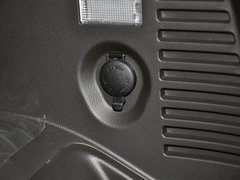 2013款 2.4L 自动 两驱豪华版 5座