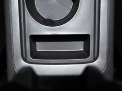 2013款 2.4L 自动 两驱豪华版 5座