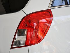 2013款 2.4L 自动 两驱豪华版 5座