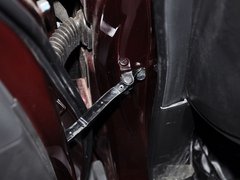 2013款 2.4L 自动 两驱豪华版 5座