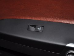 2013款 2.4L 自动 两驱豪华版 5座