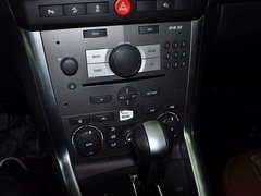 2013款 2.4L 自动 两驱豪华版 5座