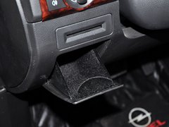 2013款 2.4L 自动 两驱豪华版 5座