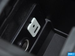 2013款 2.4L 自动 四驱豪华版 5座