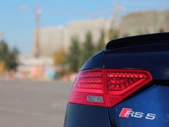 2013款 4.2L DCT Cabriolet