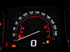 2013款 1.6T 自动 豪华版 THP200