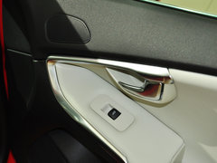 沃尔沃V40 2014款 2.0T 自动 智雅版
